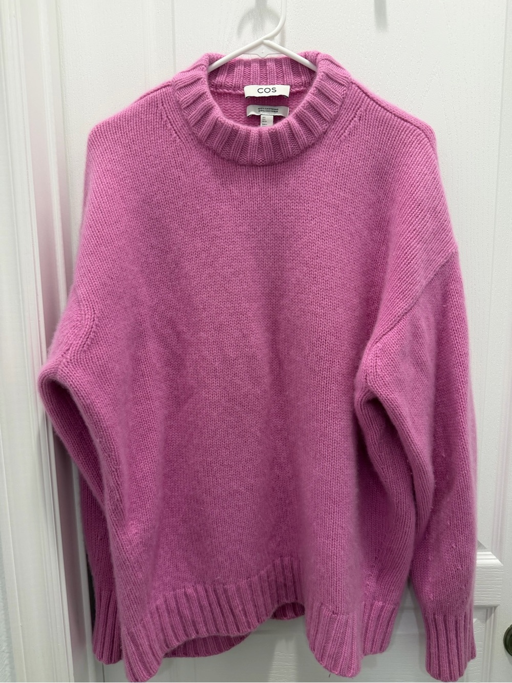COS Chunky Pure Cashmere Crew-Neck Sweater - Picture 3 of 6